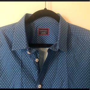UNTUCKit Mens Button down dress shirt